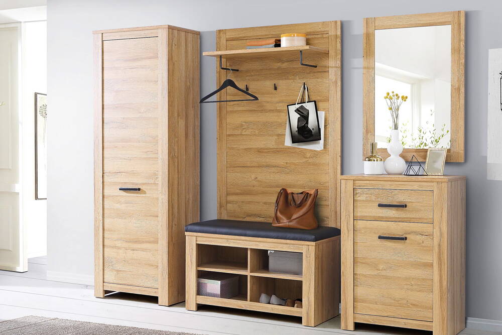 Jak urządzić praktyczną garderobę?